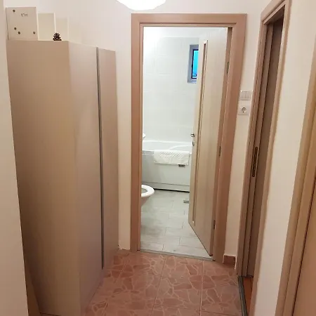 Boulevard Apartament 1oo Mp, Lux * Брашов