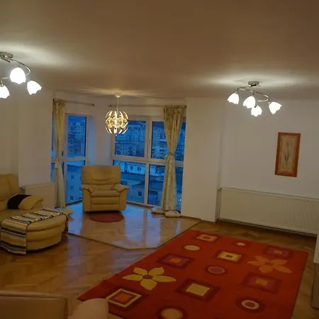 Апартаменти Boulevard Apartament 1oo Mp, Lux Брашов